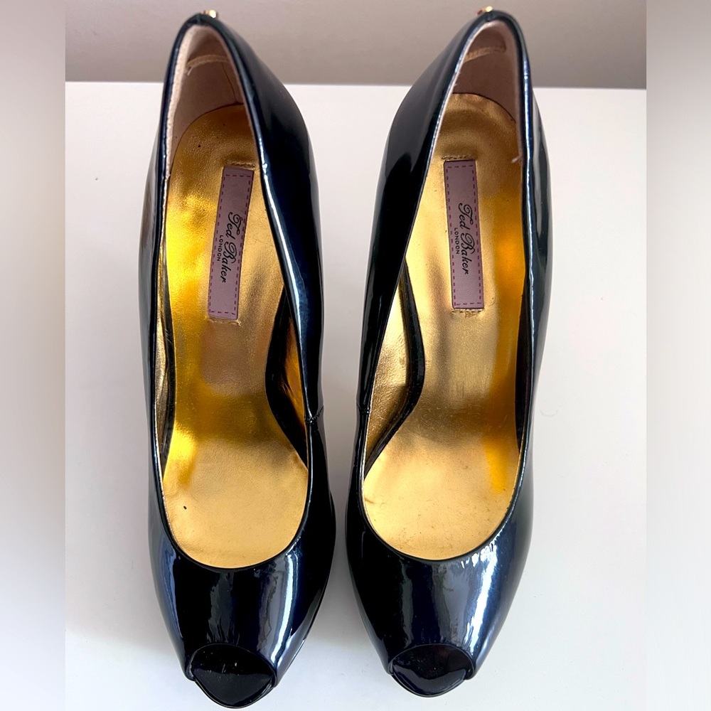 With almost new sole and heels. Heel 5ich